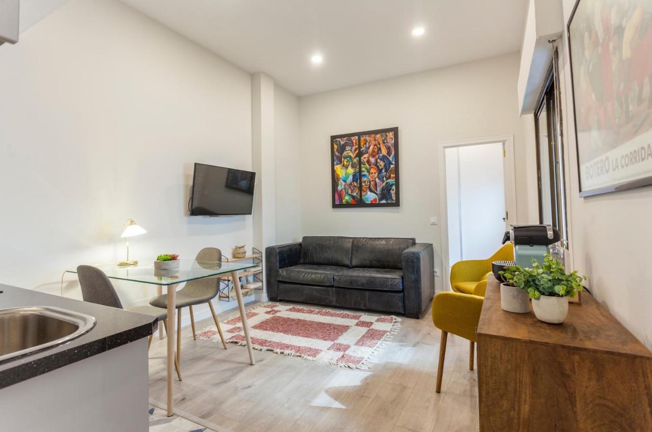 Apartamento Gran Via En Мадрид Екстер'єр фото